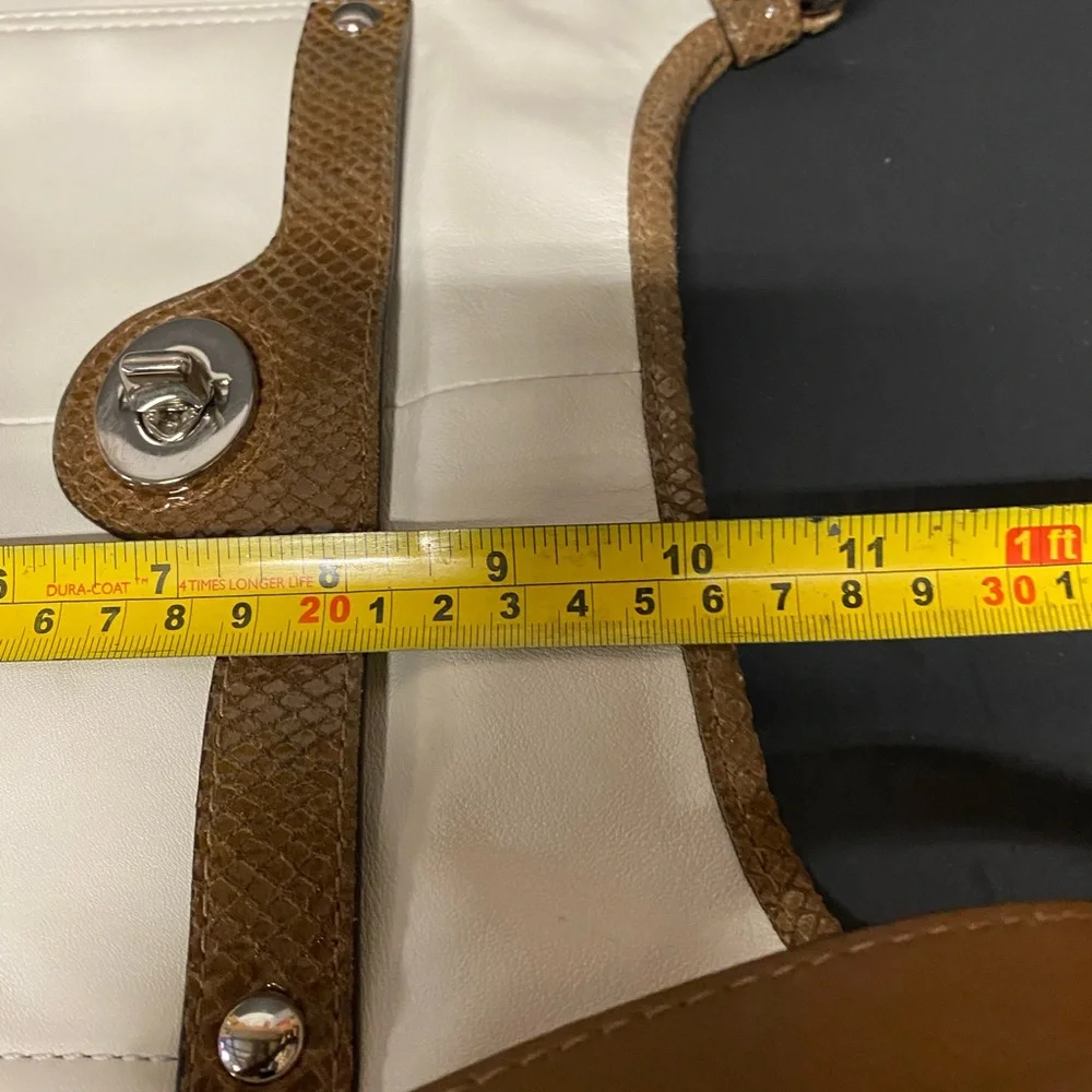 COACH Cream and Brown Leather Crossbody Bag - Picture 5 of 8